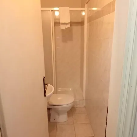 A Novoli - Via Bisenzio, 41 Pensionat